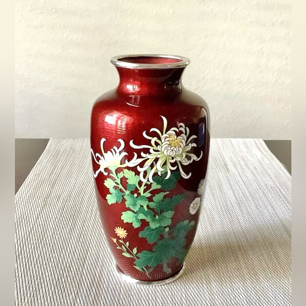 RARE VINTAGE JAPANESE MID-CENTURY RED FLORAL CLOISONNE VASE